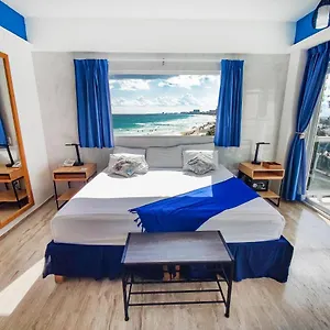 Apartment Paradise Beachfront & Nightlife Heart, Cancun