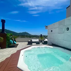 Dos Ingleses, área Nobre, Jacuzzi-bangalo , Florianópolis Brasil